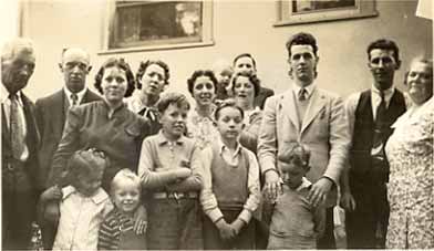 Comfort Family, about 1938. Click to enlage.