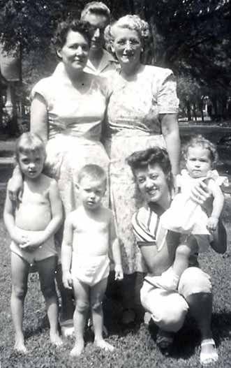 Unkown Family - 1953